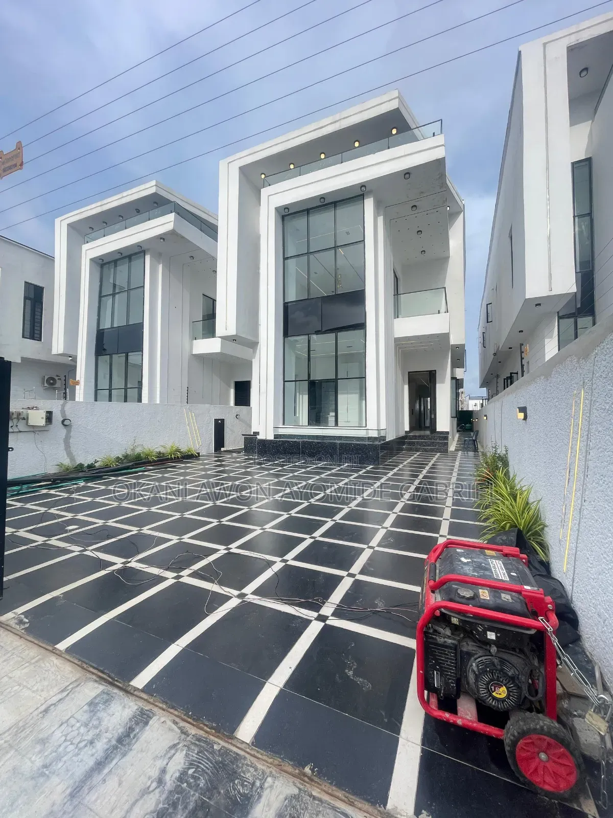 5bdrm Duplex in Secured Estate, VGC / Ajah for sale