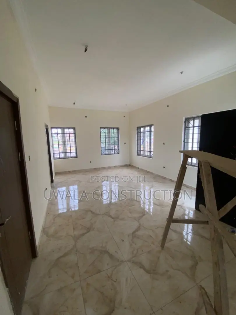 4bdrm Townhouse/Terrace in Gaduwa for sale