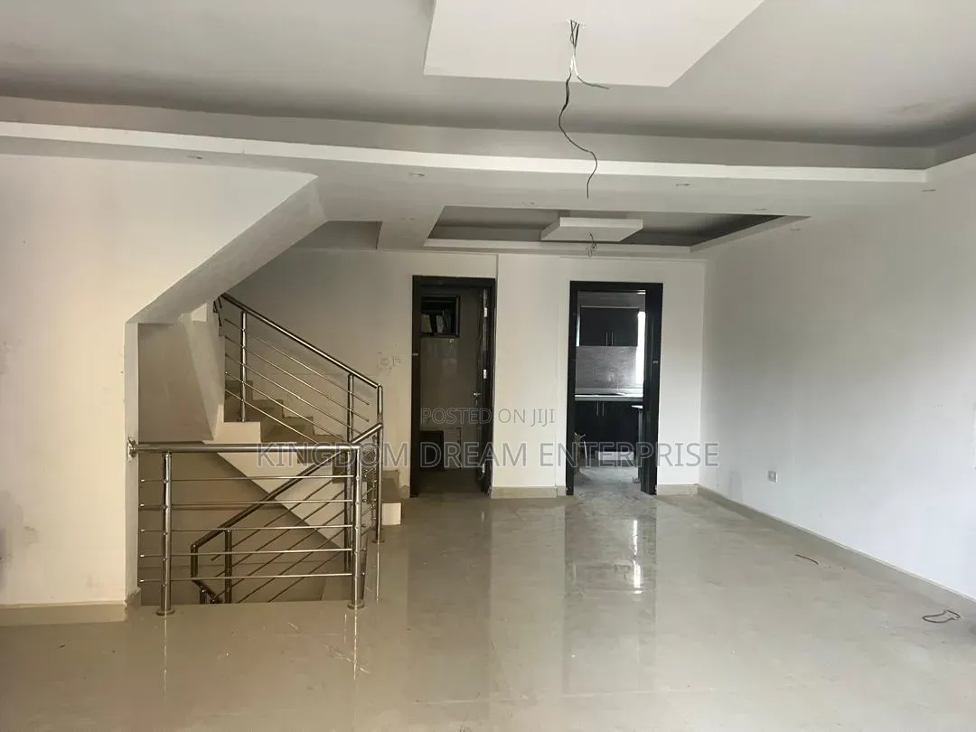 4bdrm Townhouse / Terrace in Adeniyi Jones Ikeja for rent