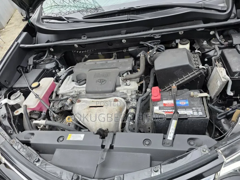 Toyota RAV4 Limited AWD (2.5L 4cyl 6A) 2017 Black