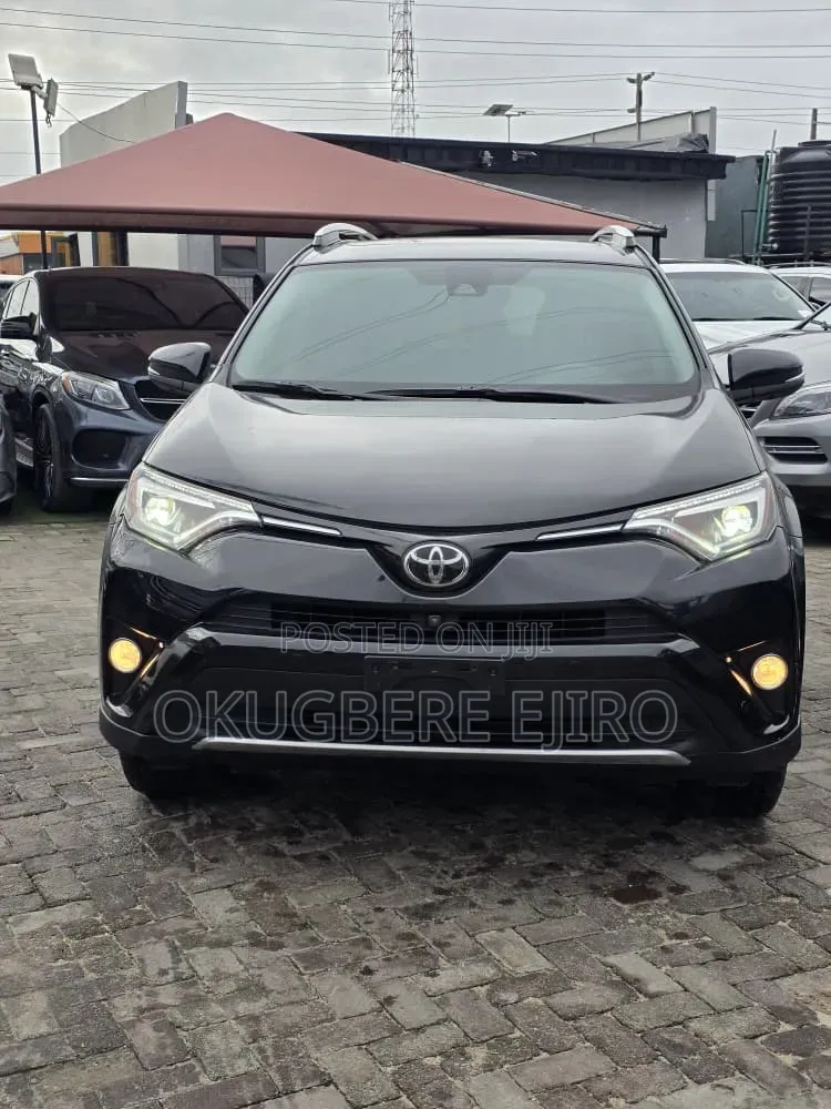 Toyota RAV4 Limited AWD (2.5L 4cyl 6A) 2017 Black