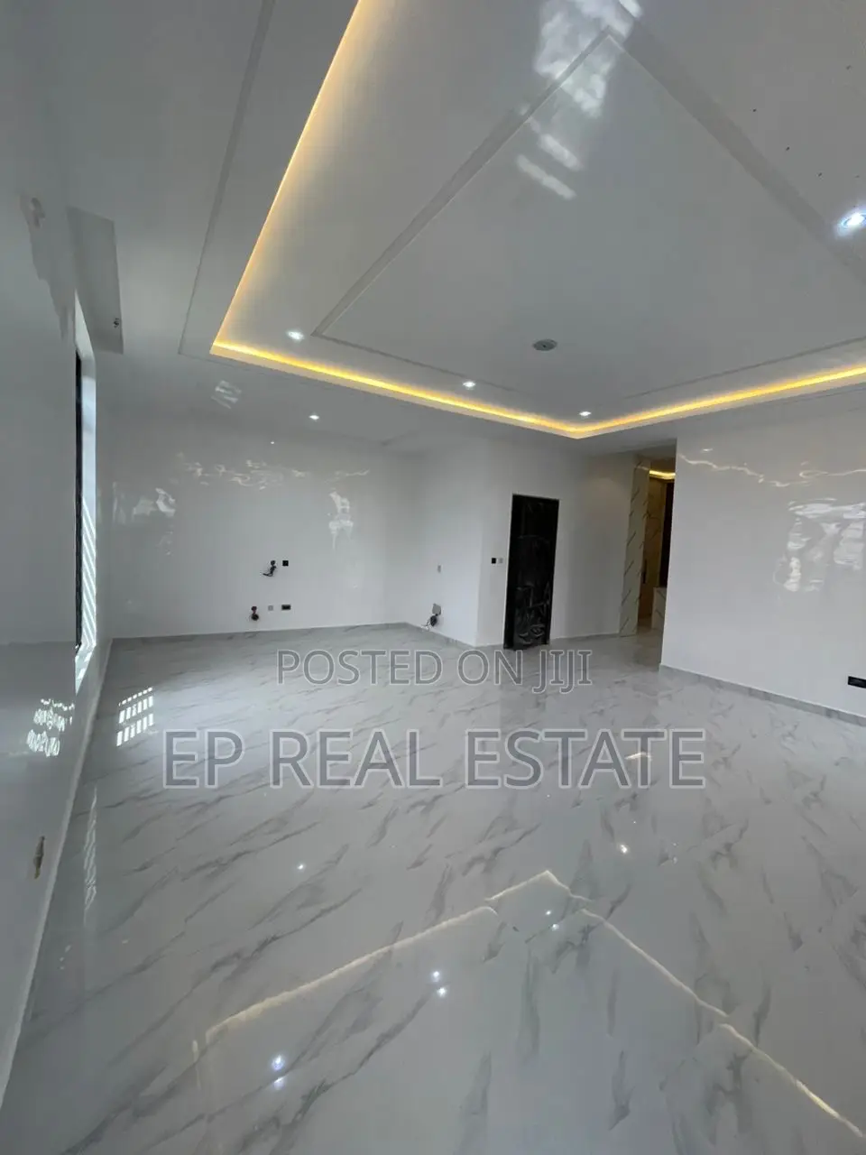 5bdrm Duplex in Apo Resettlement for sale