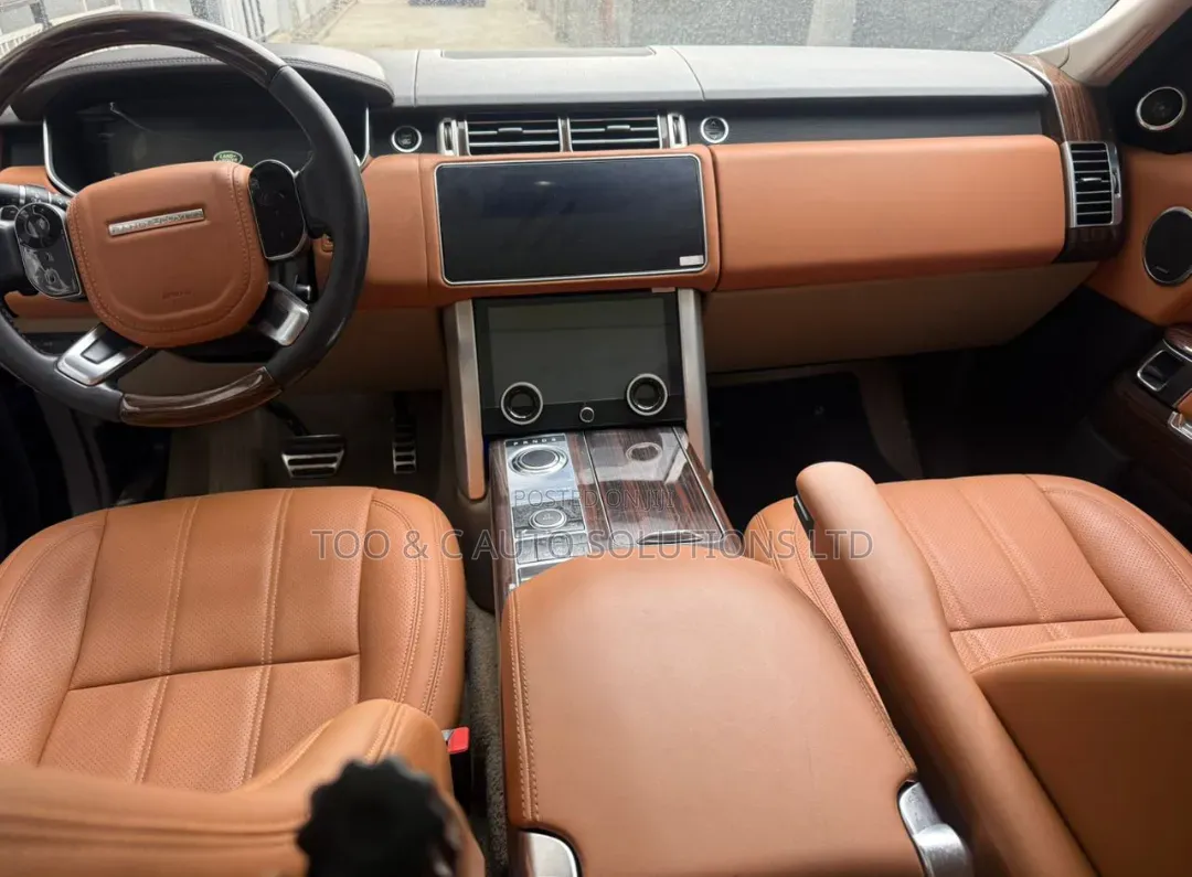 Land Rover Range Rover Vogue 2016 Black