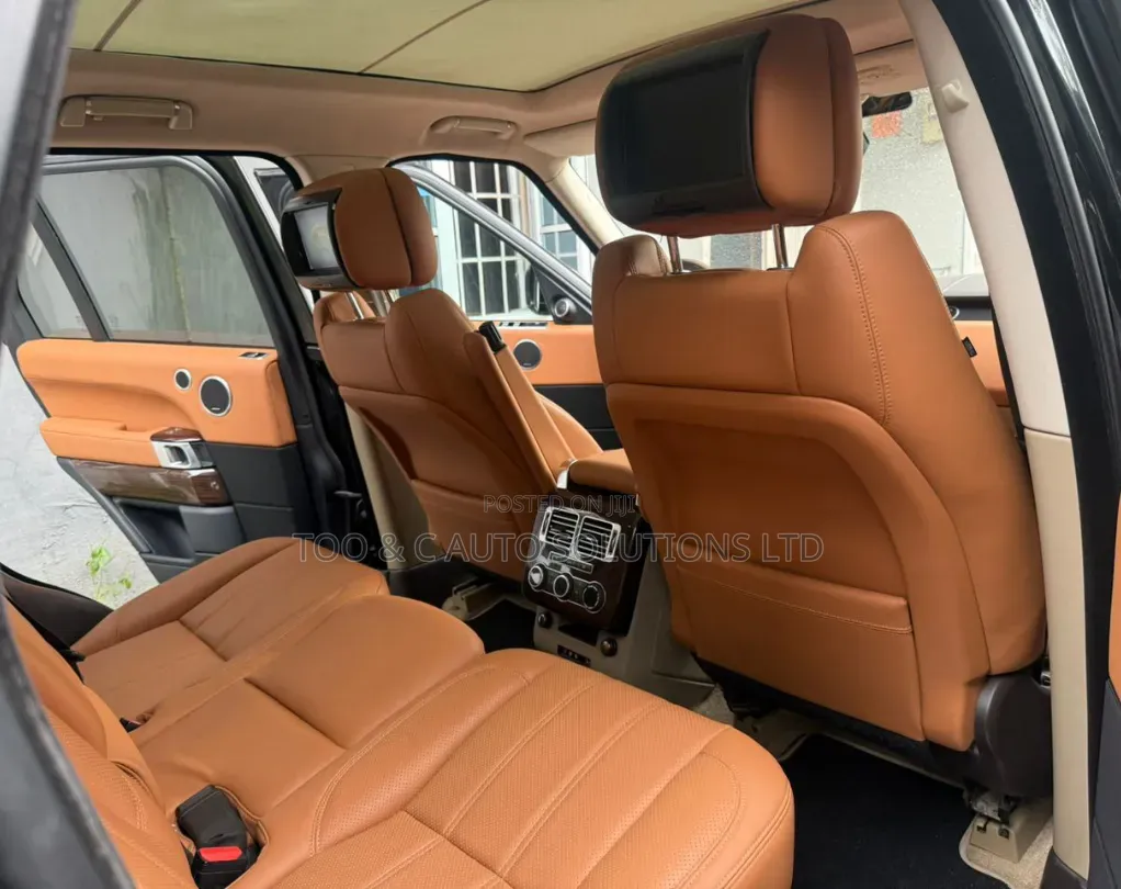Land Rover Range Rover Vogue 2016 Black