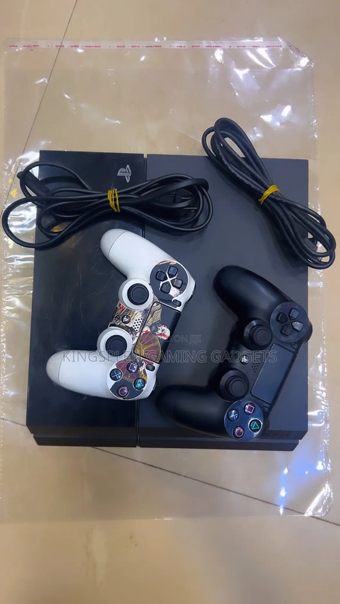 London Used Ps4 Standard Comes With 2 Controllers and 10 Games