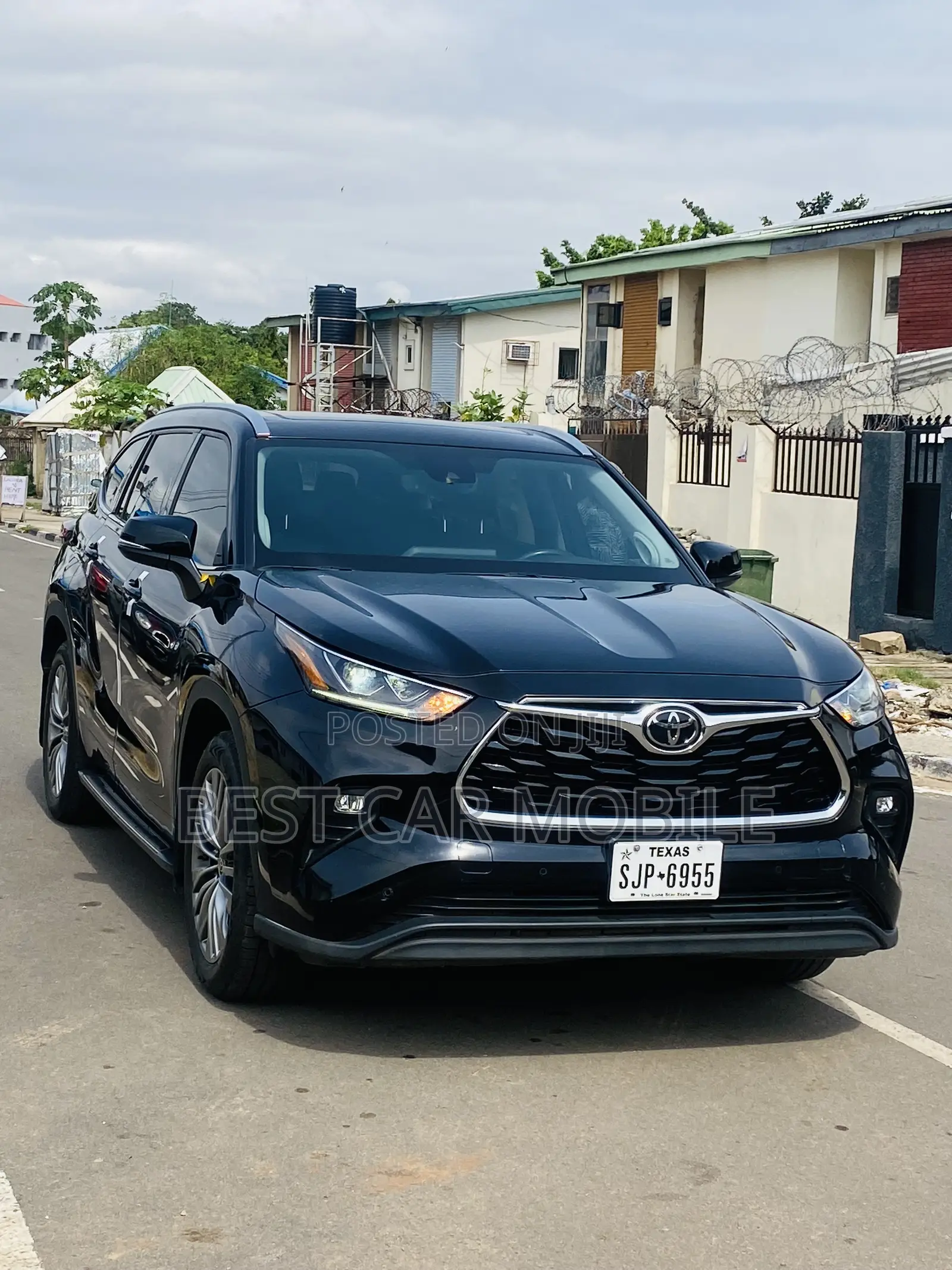Toyota Highlander Limited 2022 Black