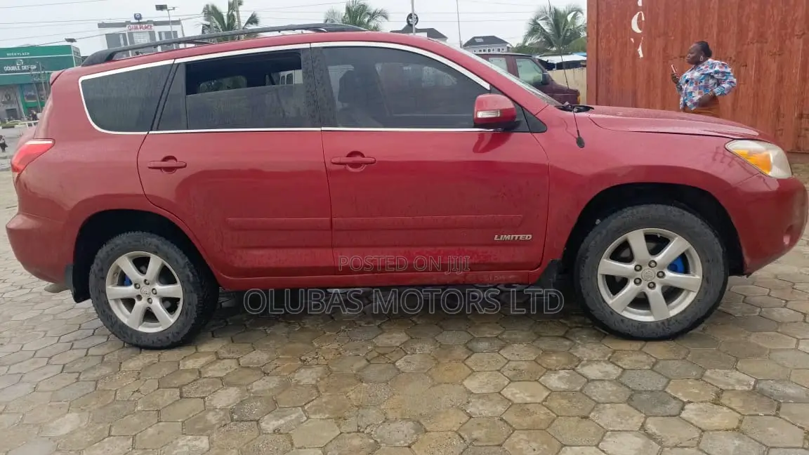 Toyota RAV4 2008 Red