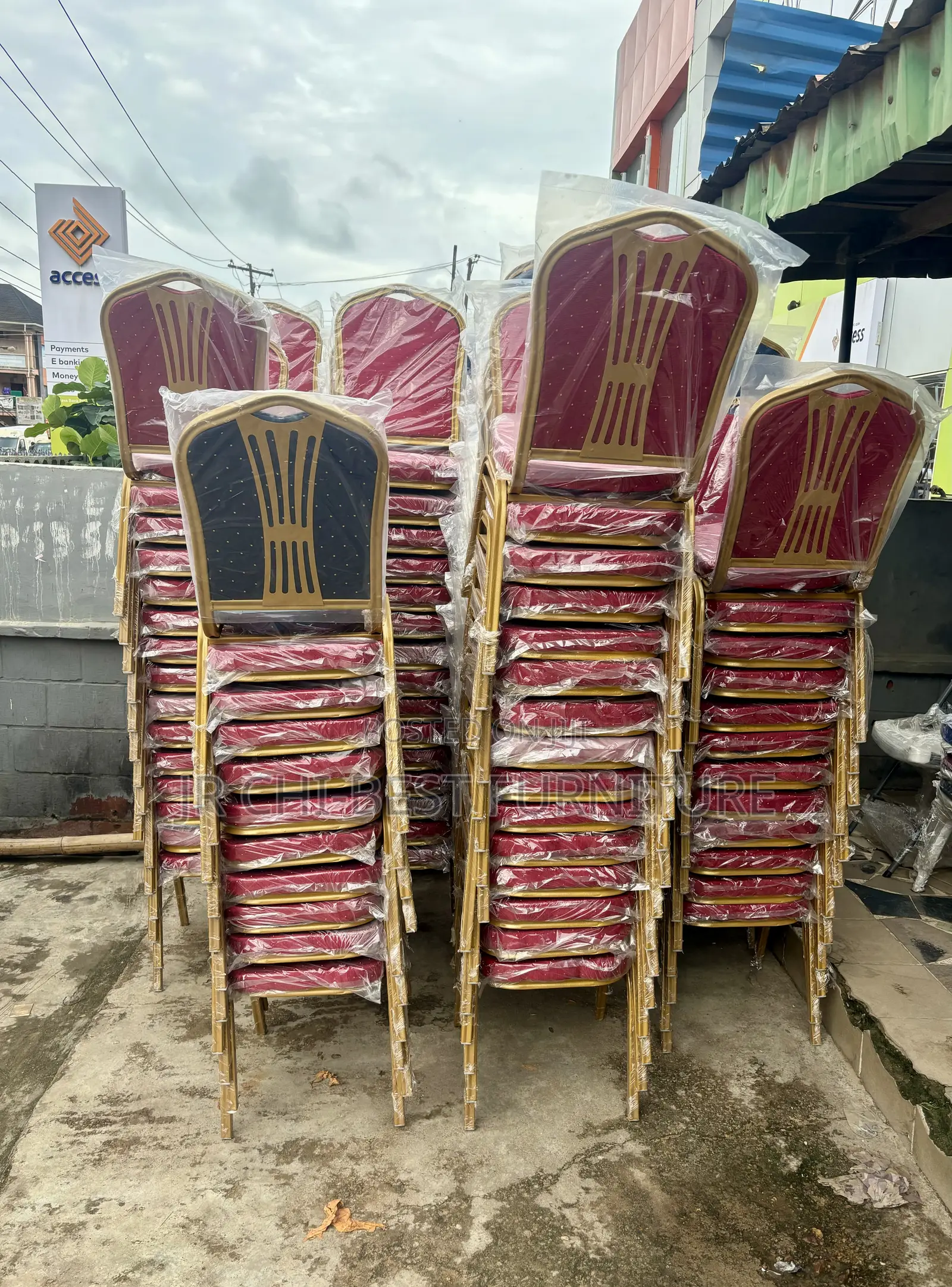 Stainless Steel Banquet Church Chair of Competent Quality