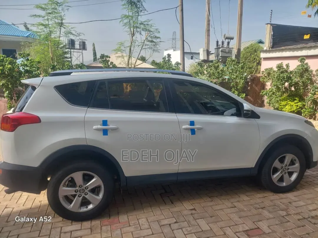 Toyota RAV4 2015 White