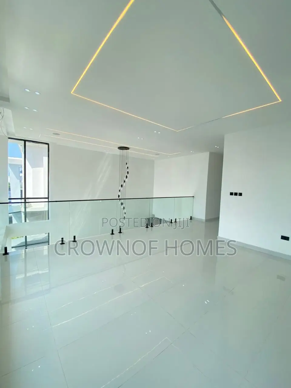 5bdrm Duplex in Lekki County, Ikota for sale