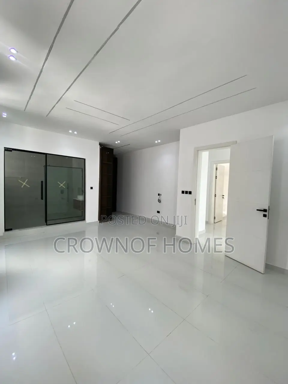 5bdrm Duplex in Lekki County, Ikota for sale