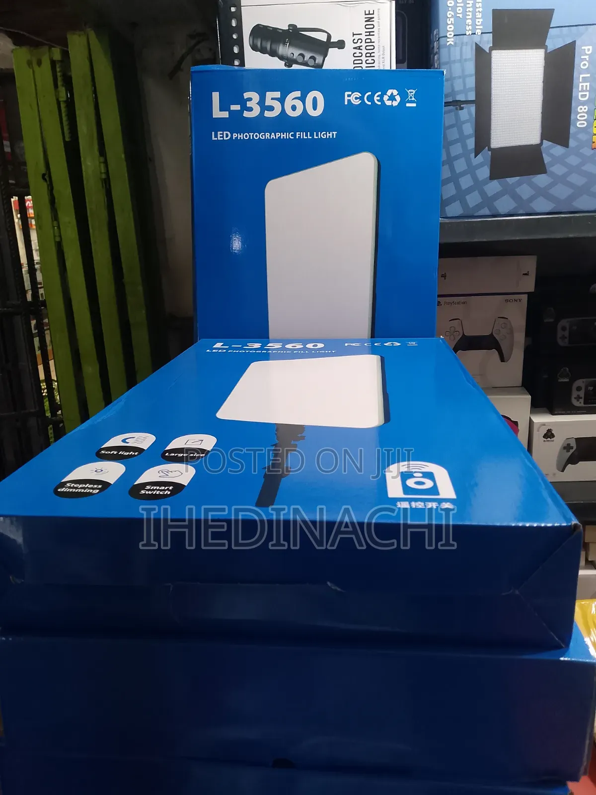 L-3560 Photographic Light With Stand