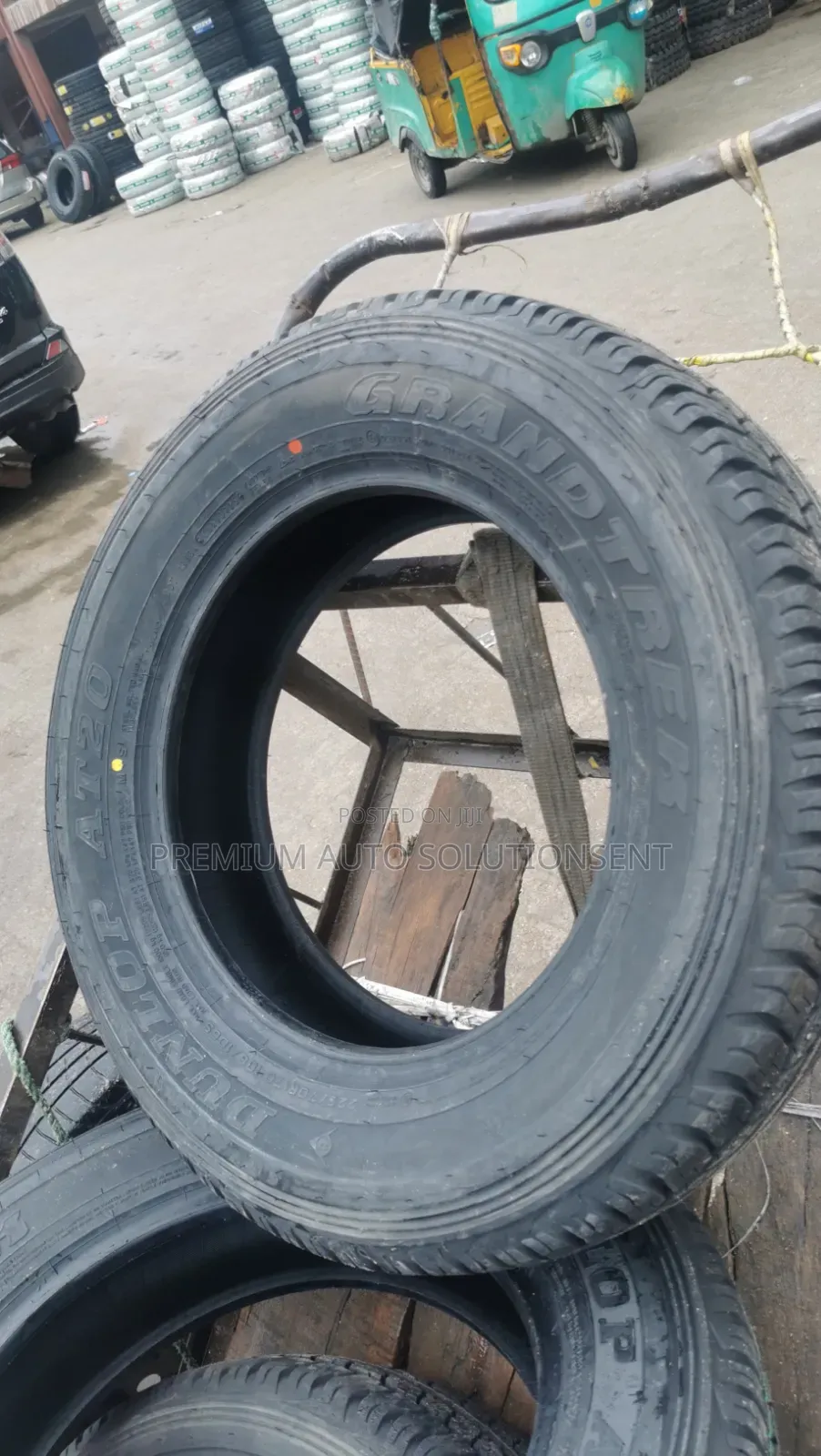 Brand New 225/70r17 Dunlop