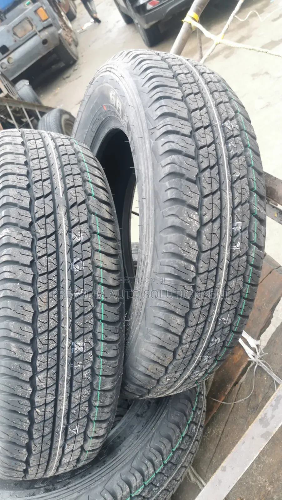 Brand New 225/70r17 Dunlop