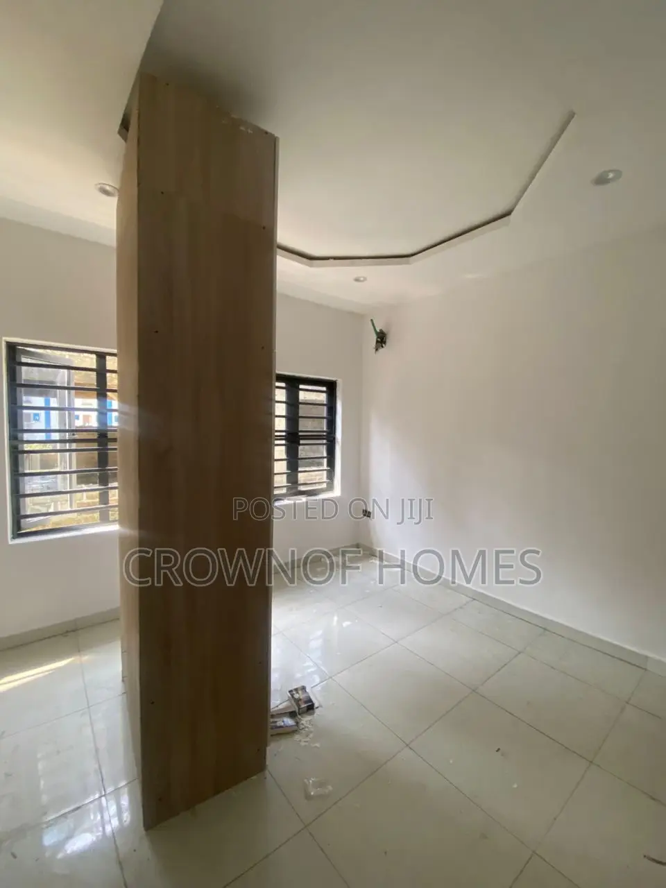 2bdrm Duplex in Jakande for sale