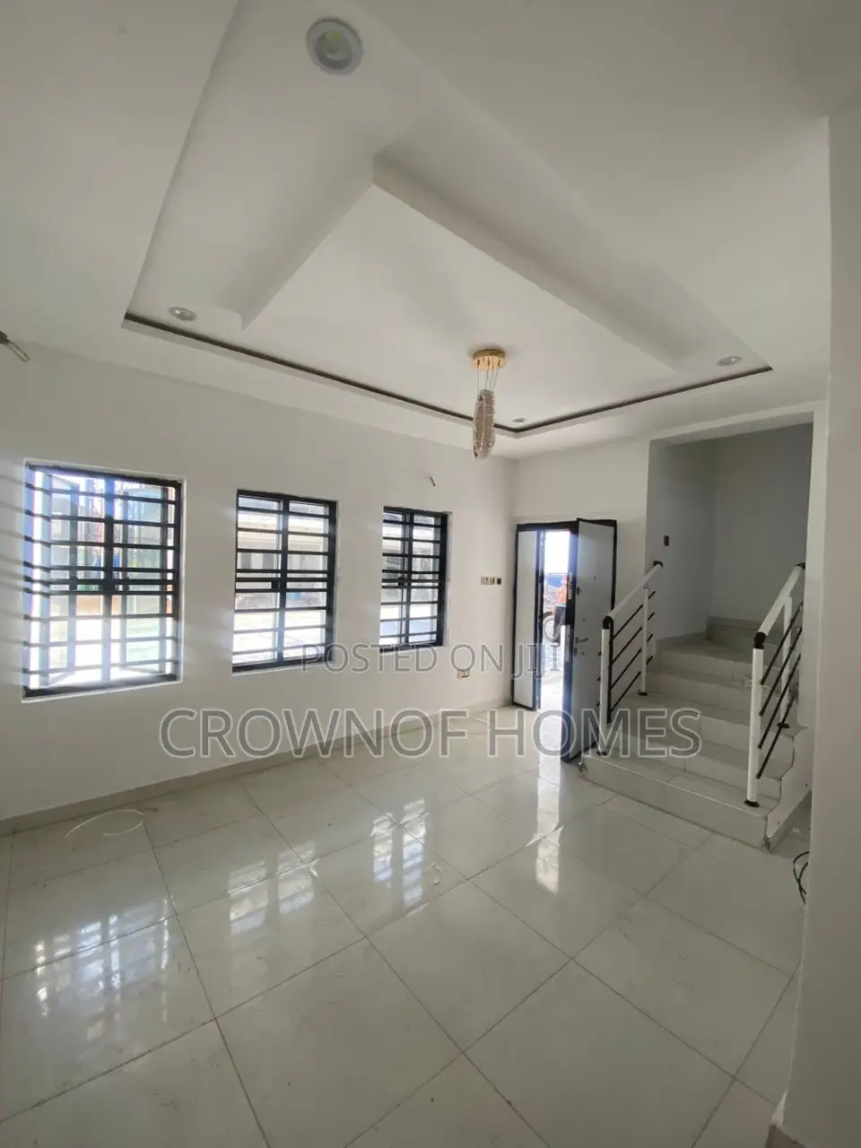 2bdrm Duplex in Jakande for sale