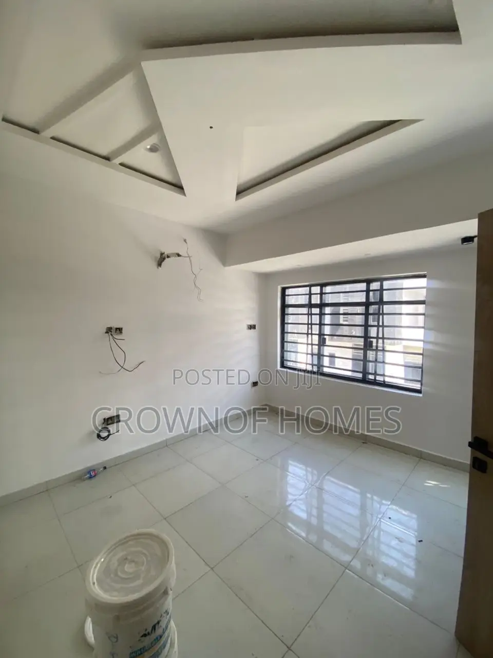 4bdrm Duplex in Jakande for sale