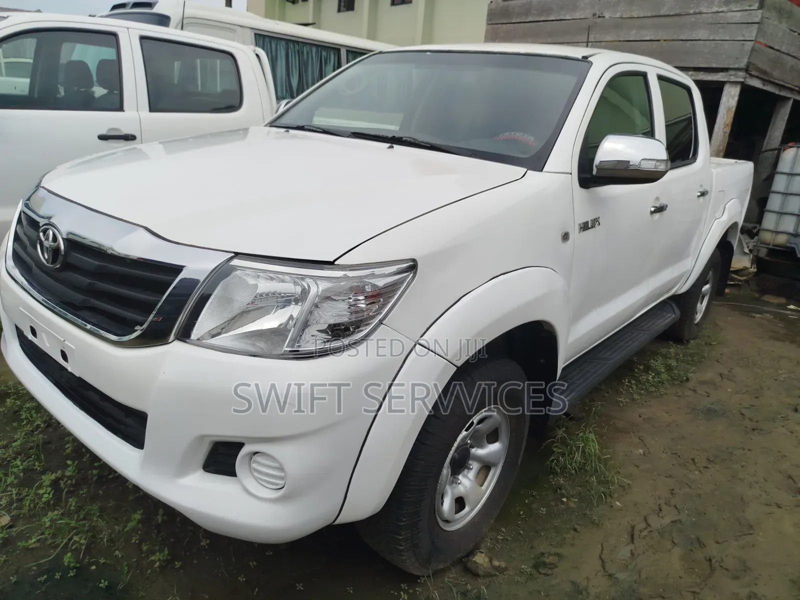 Toyota Hilux 2010 White