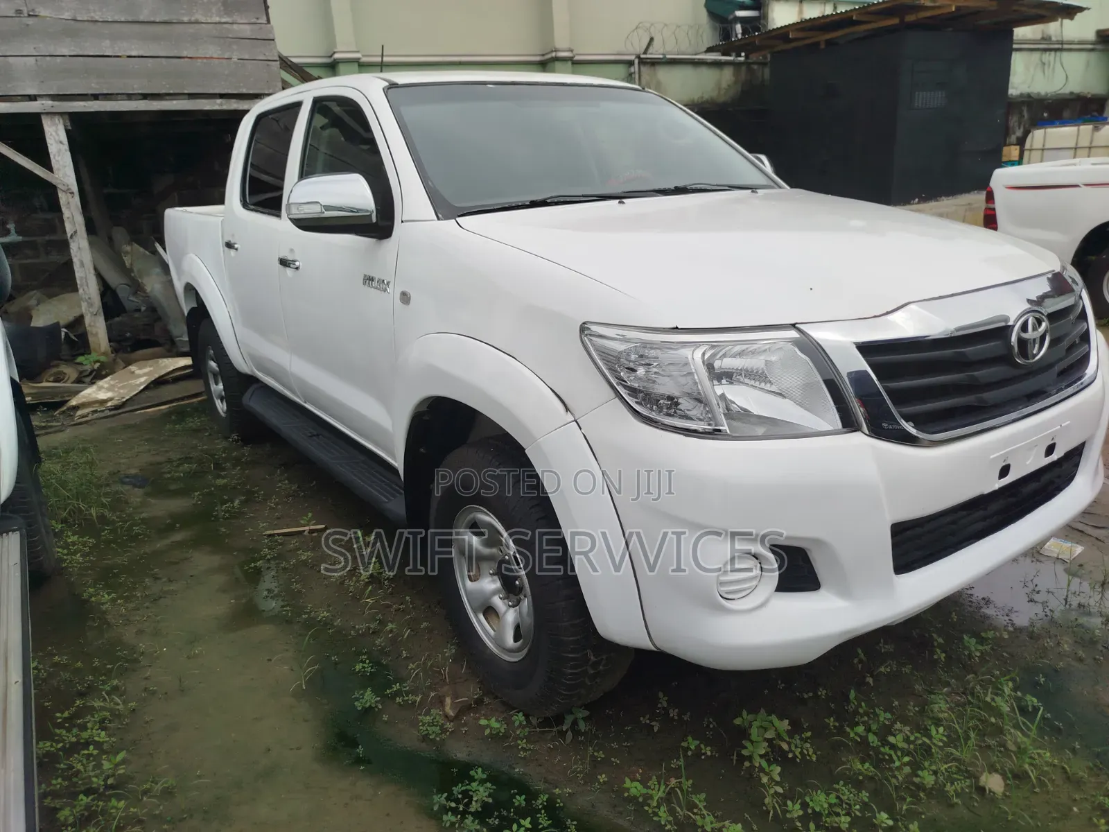 Toyota Hilux 2010 White