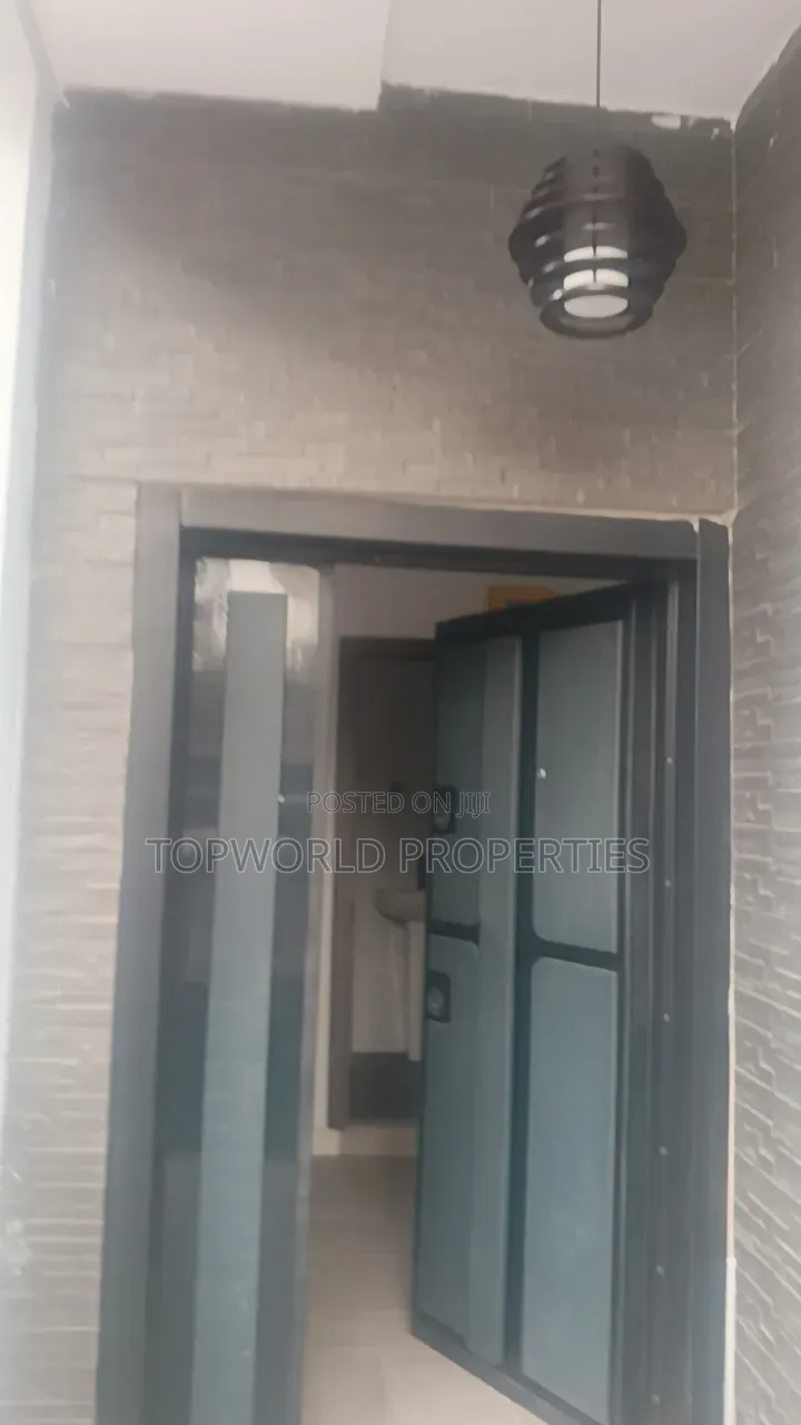 3bdrm Duplex in Maplewood Estate Oko for sale