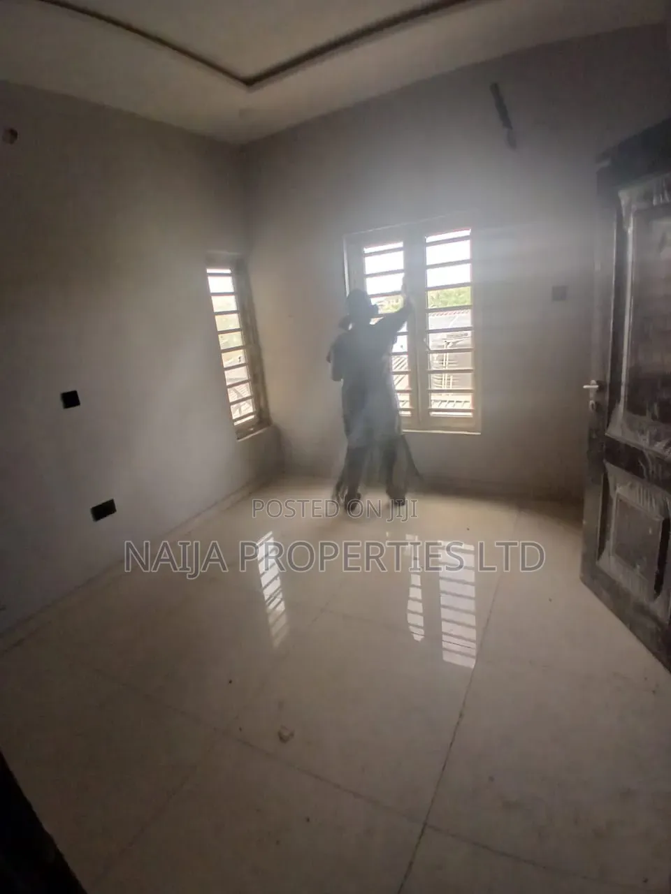3bdrm Apartment in Off Monastery Rd, Sangotedo for rent