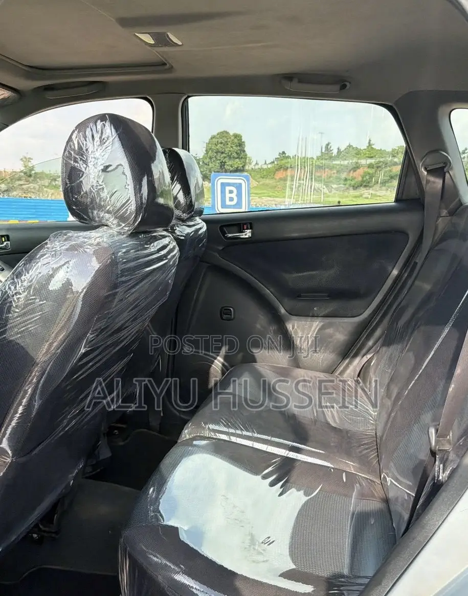 Toyota Matrix 2006 Silver
