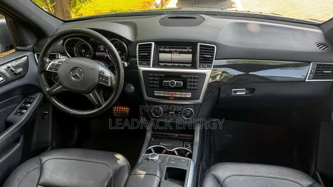 Mercedes-Benz M Class ML400 4MATIC 4dr SUV AWD (3.0L 6cyl Turbo 7A)