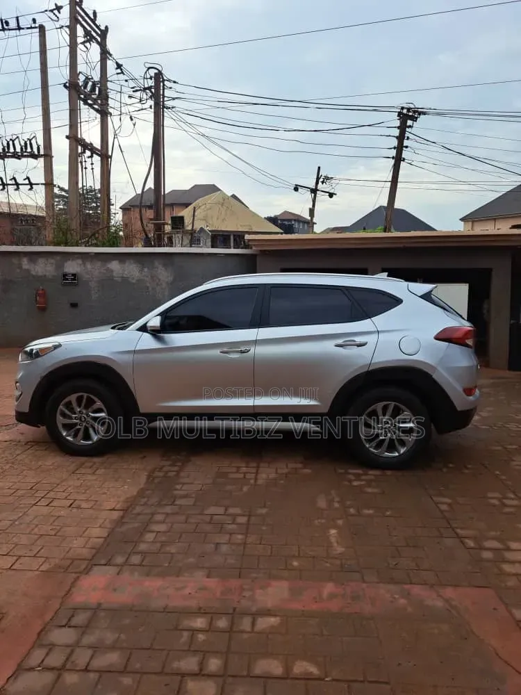 Hyundai Tucson 2018 Silver