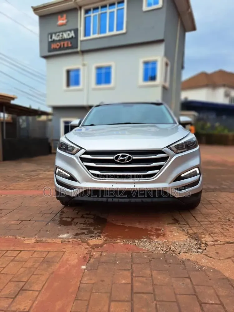 Hyundai Tucson 2018 Silver