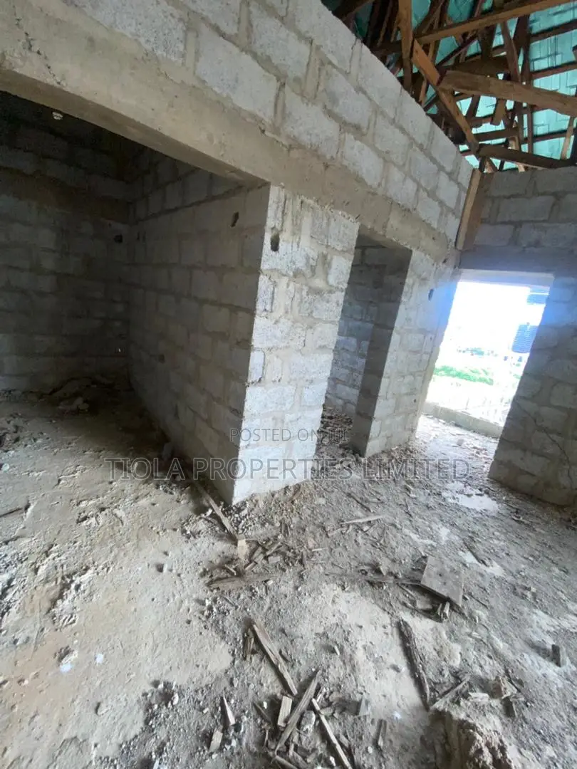 5bdrm Duplex in Pleasant View, Sabon Lugbe for sale