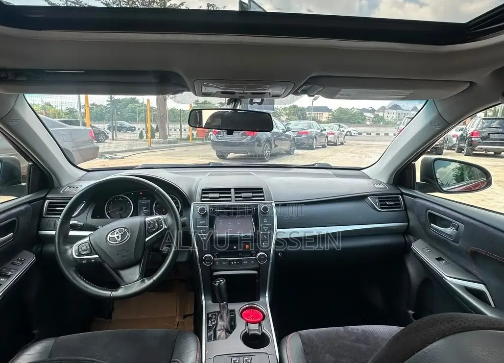 Toyota Camry 2016 Burgundy