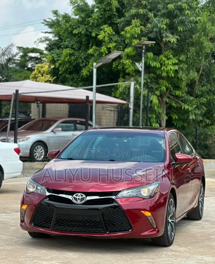 Toyota Camry 2016 Burgundy