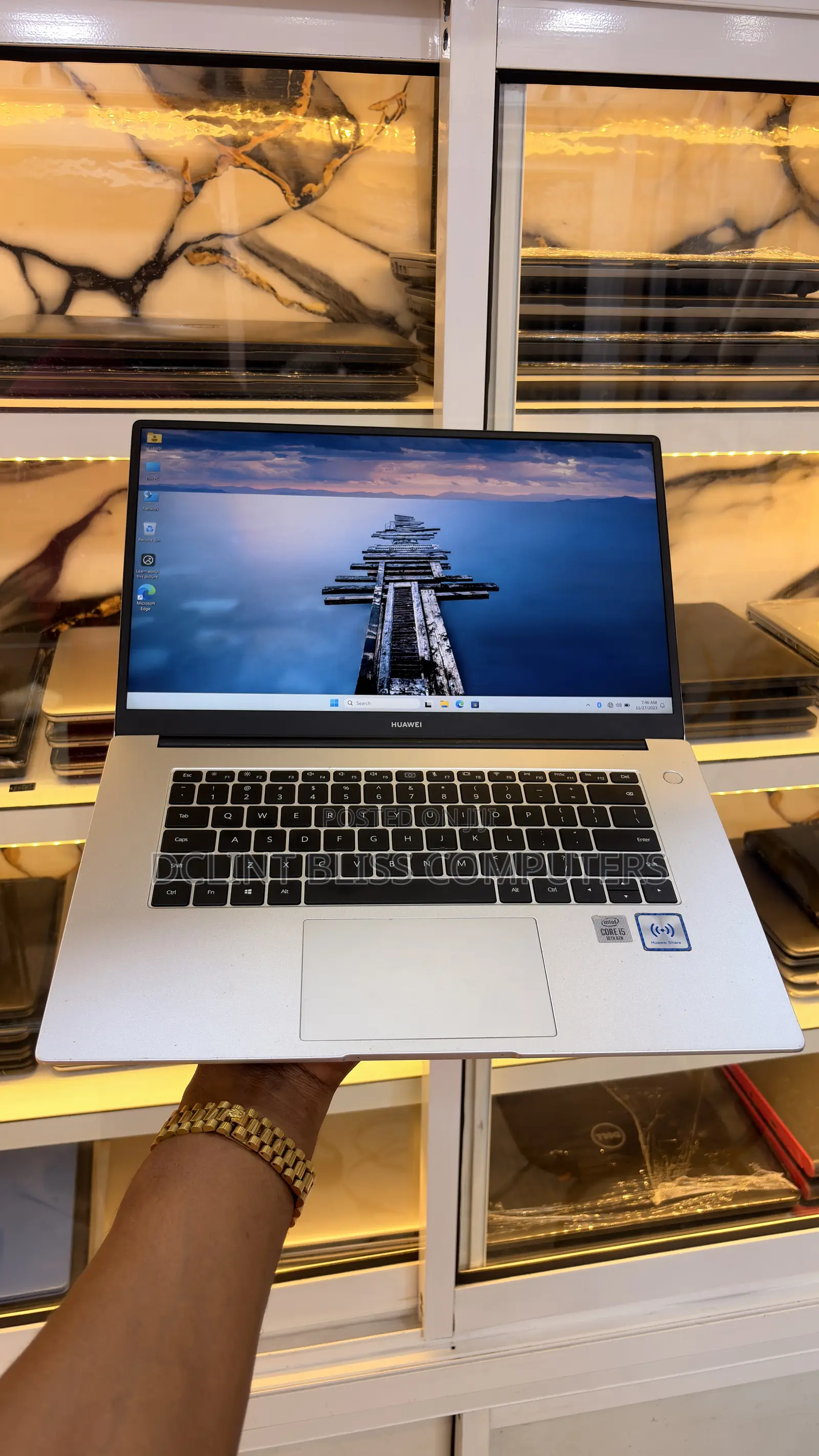 Laptop Huawei Matebook D 15 8GB Intel Core i5 SSD 256GB