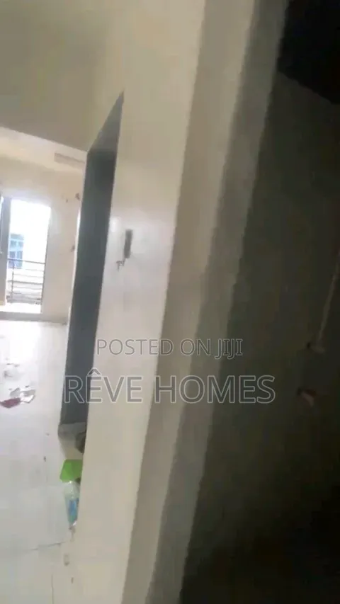 Furnished Mini Flat in Ilupeju Industrial Estate for rent