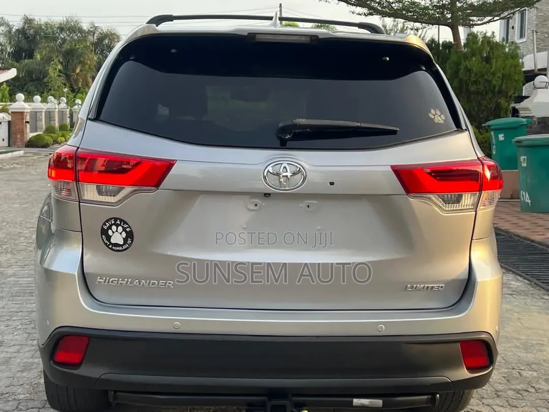 Toyota Highlander 2015 Silver