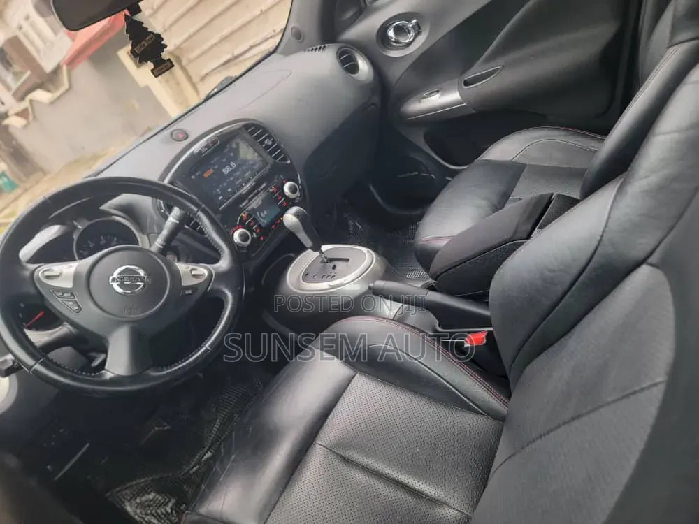Nissan Juke 2012 Blue