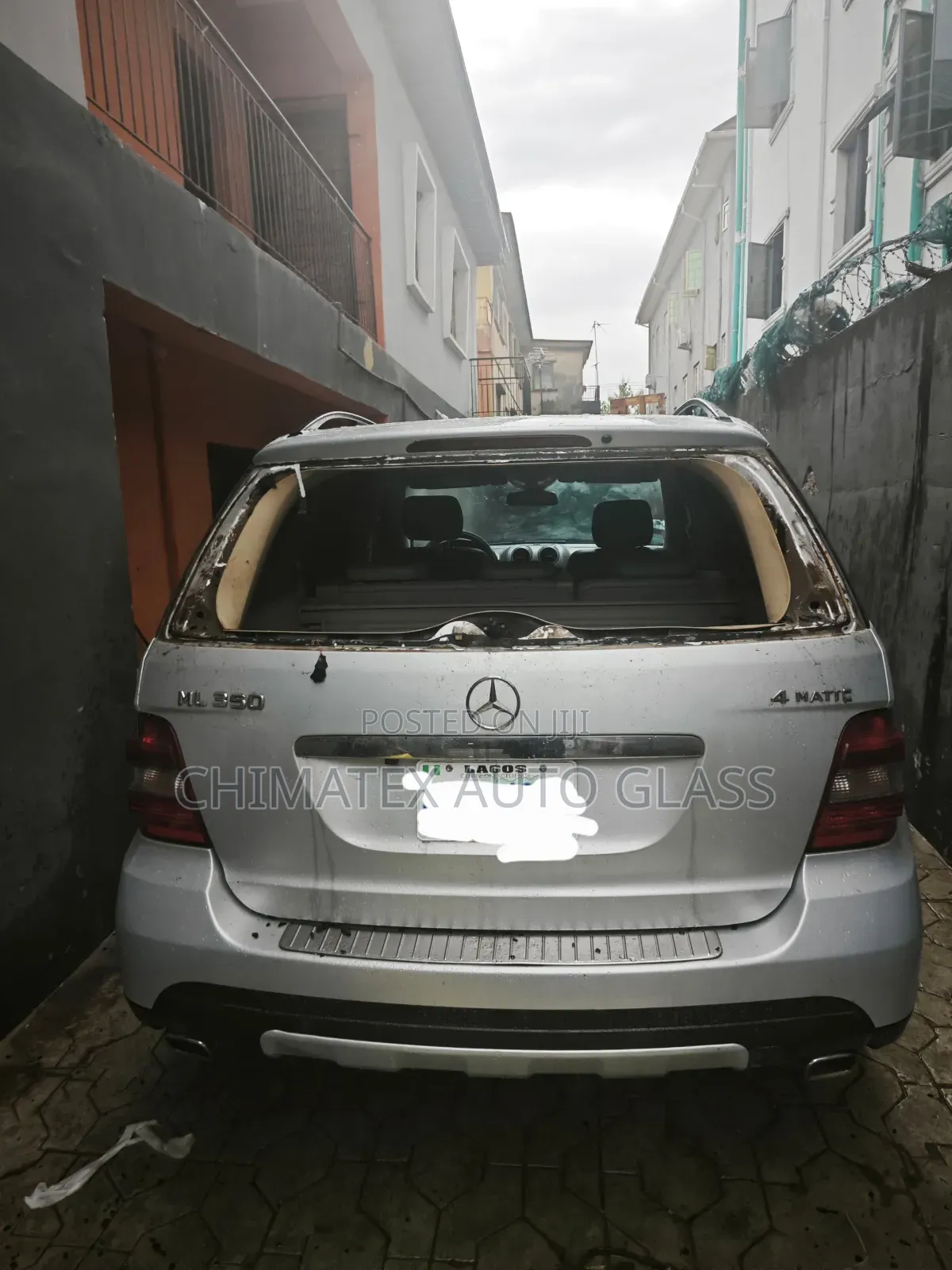 Ml350 2010 Back Windscreen Glass Available Installed at Chimatex