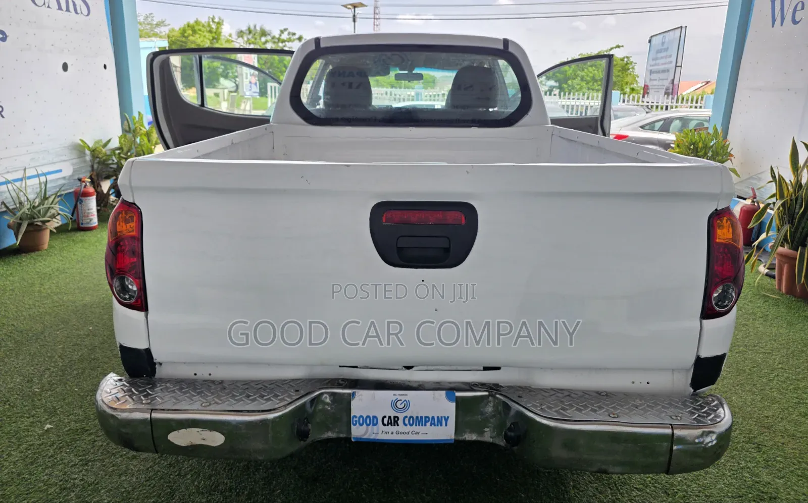 Mitsubishi L200 2015 White