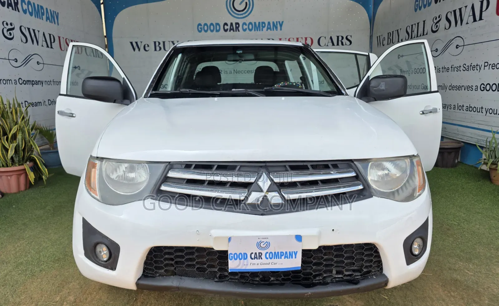 Mitsubishi L200 2015 White
