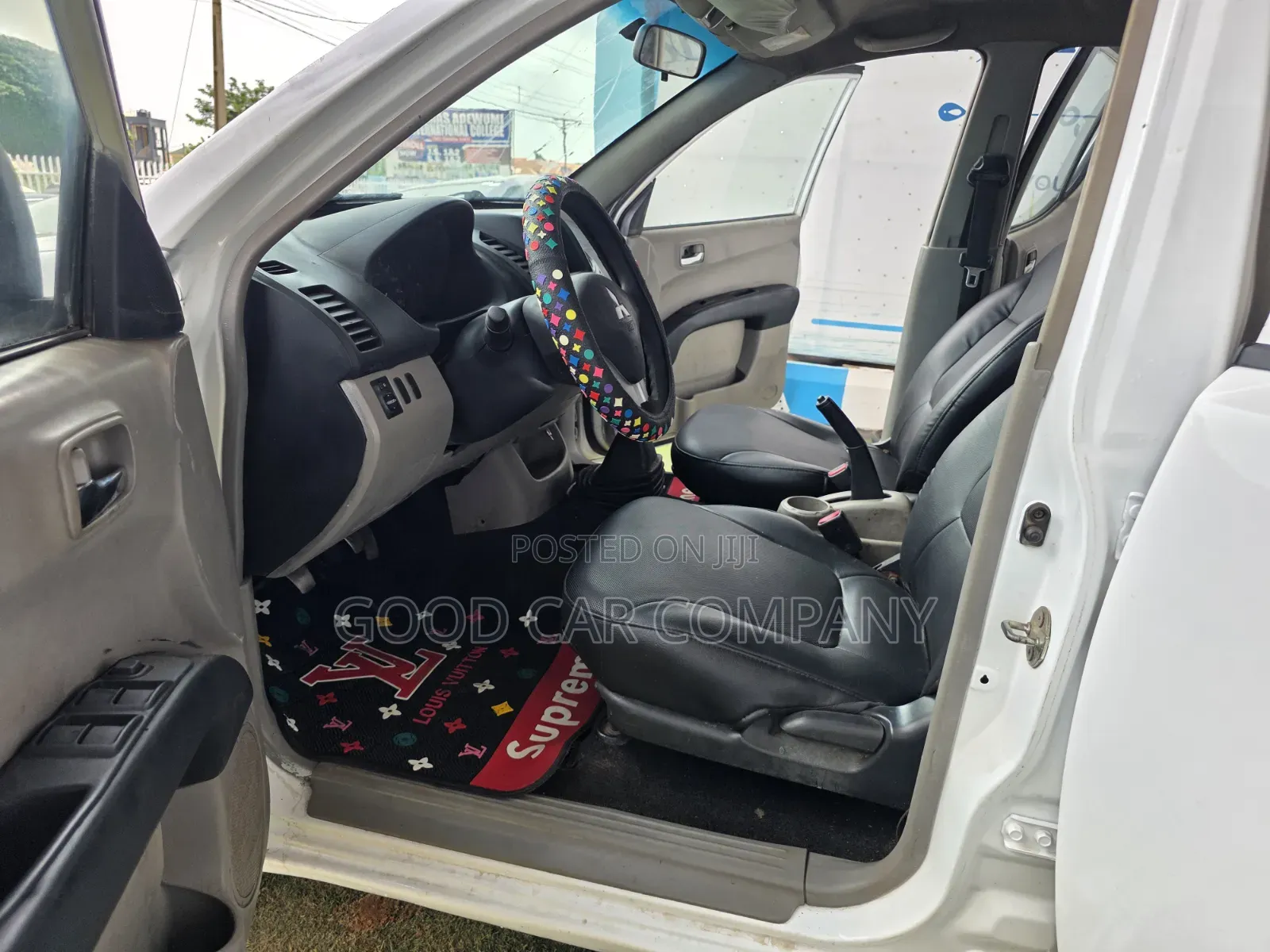 Mitsubishi L200 2015 White