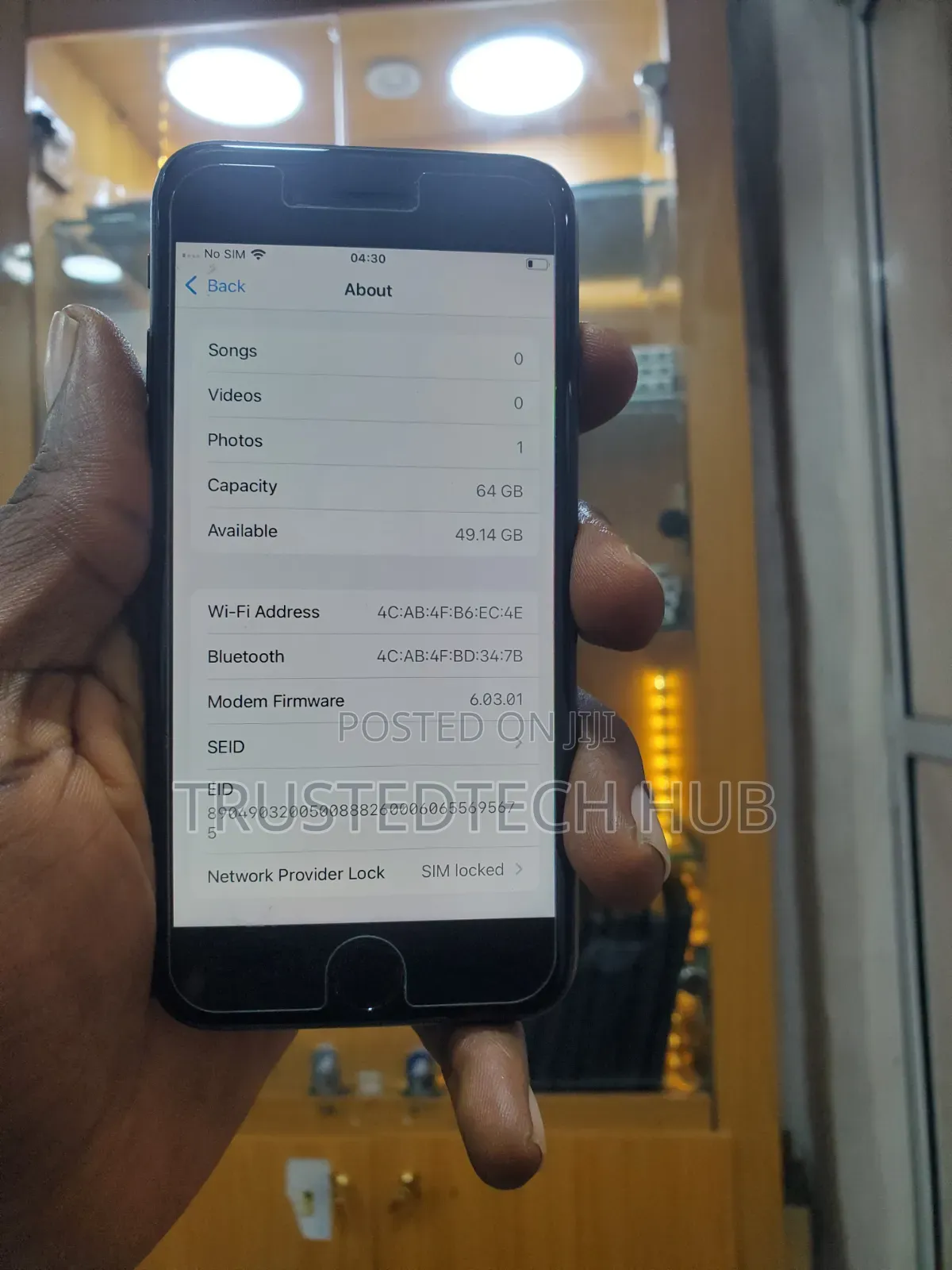 Apple iPhone SE 64 GB Black