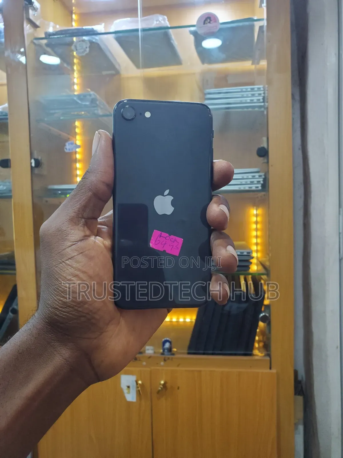 Apple iPhone SE 64 GB Black