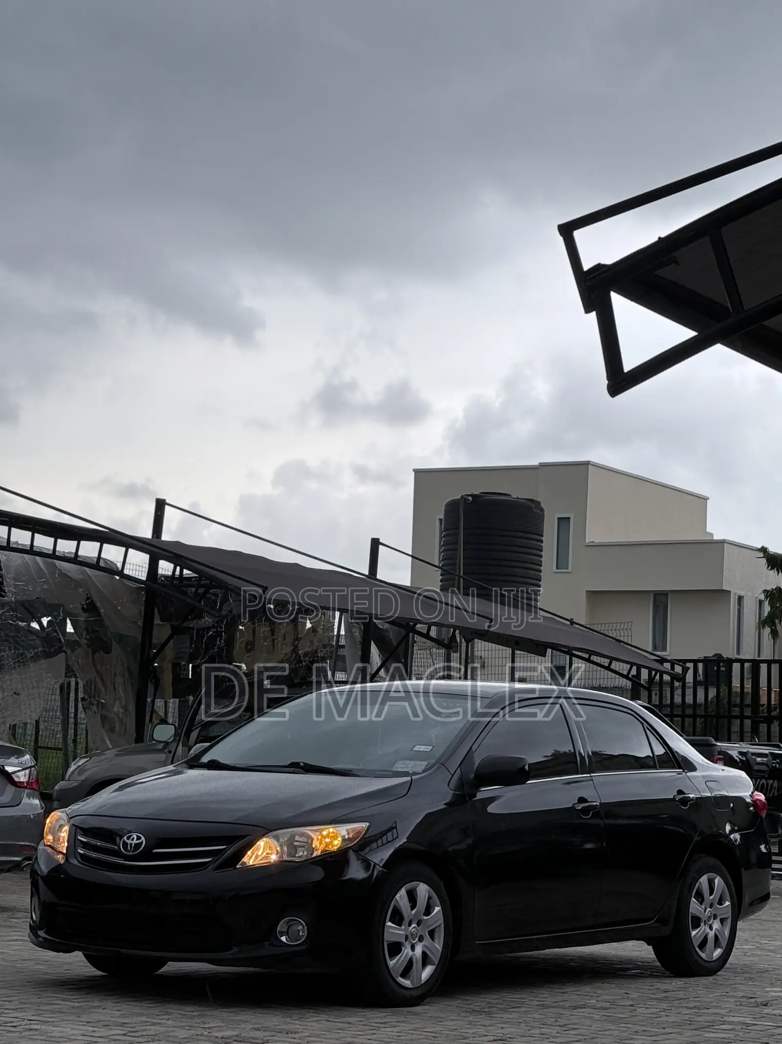 Toyota Corolla LE 4dr Sedan (1.8L 4cyl 4A) 2013 Black