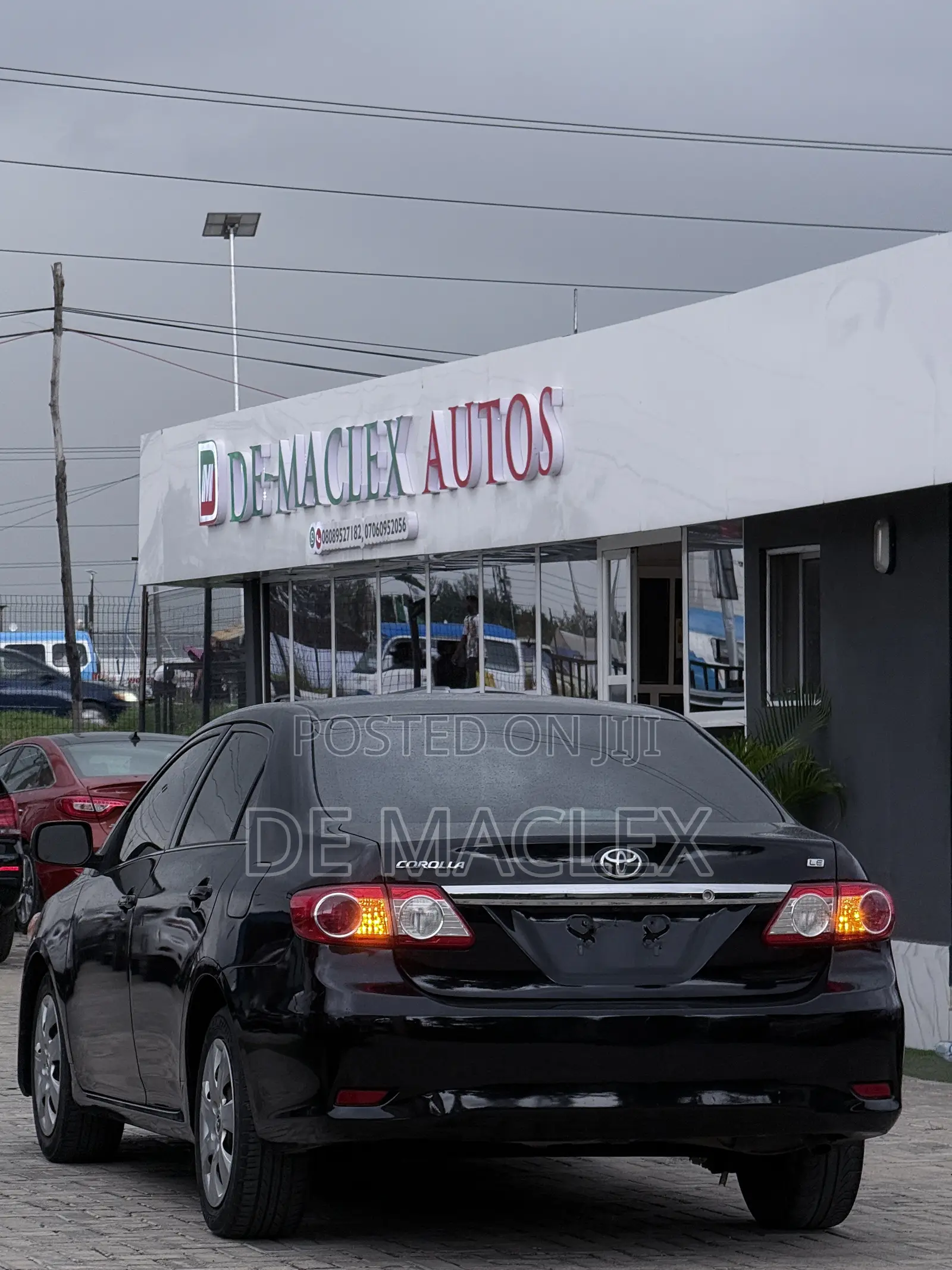 Toyota Corolla LE 4dr Sedan (1.8L 4cyl 4A) 2013 Black