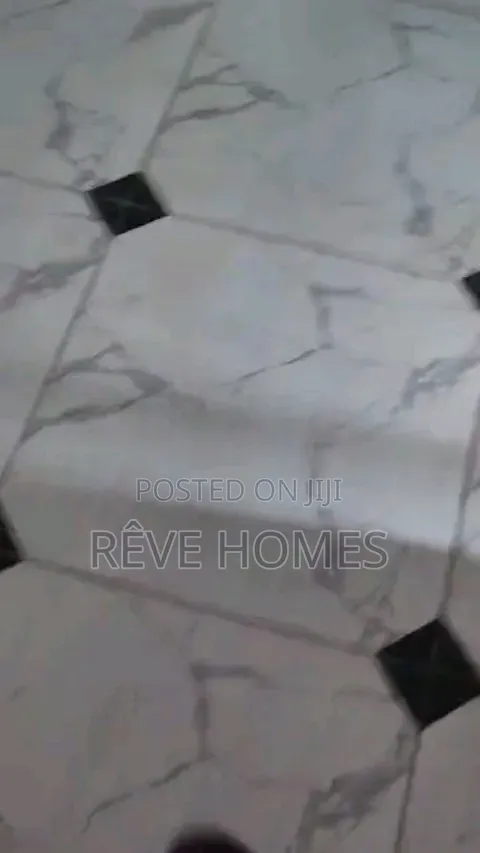 2bdrm Apartment in Alagomeji for rent