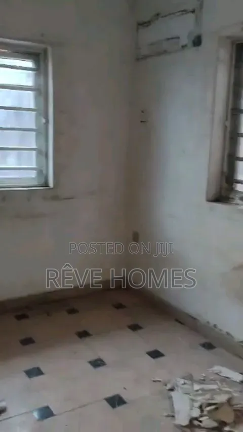 2bdrm Apartment in Alagomeji for rent