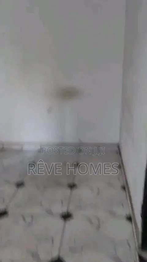 2bdrm Apartment in Alagomeji for rent