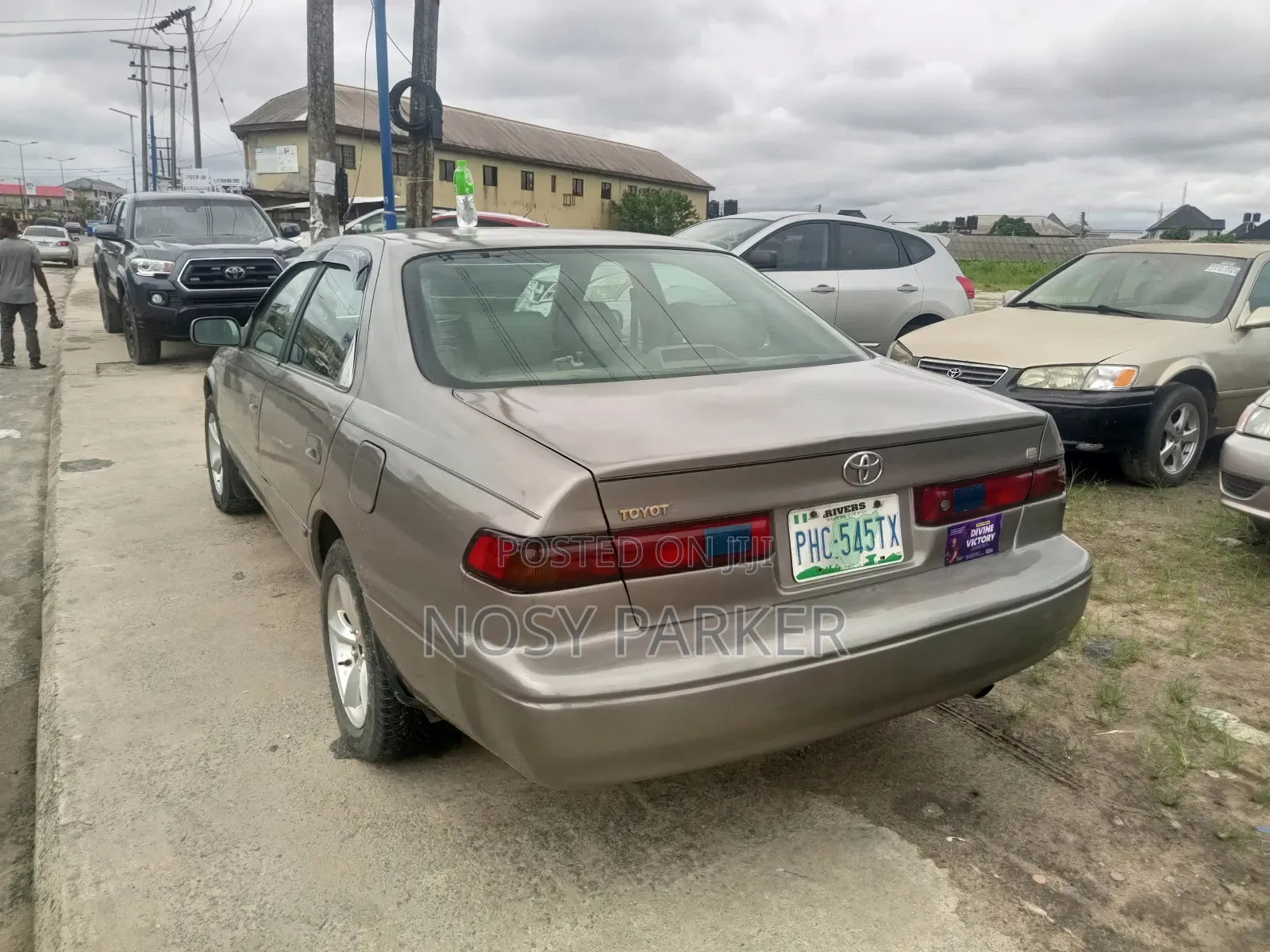 Toyota Camry Automatic 1999 Gray