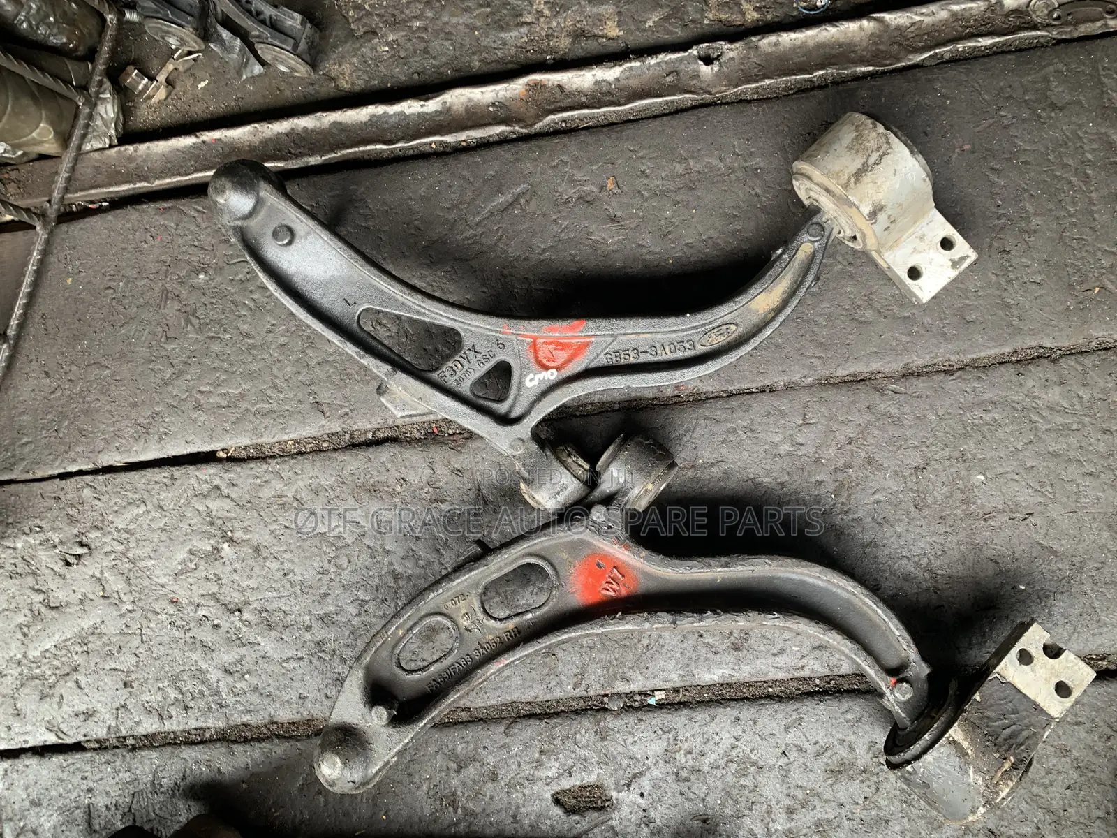 Lower Arm Ford Explorer 2013 Model