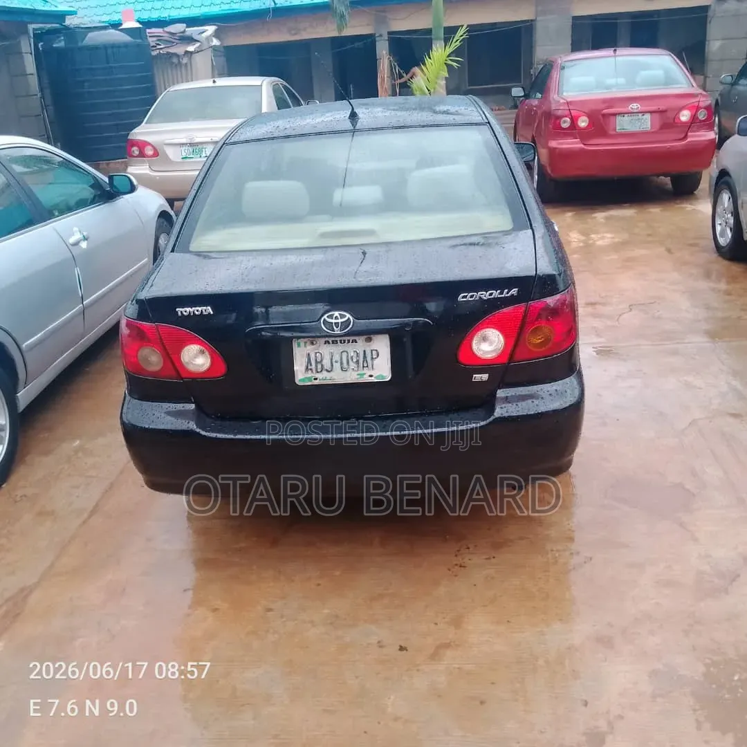 Toyota Corolla 2005 Black